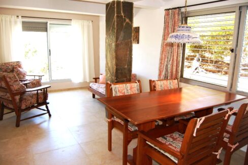 12 El Chalet Living-Comedor