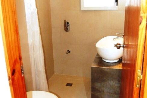 28 JdA Baño Dormitorios