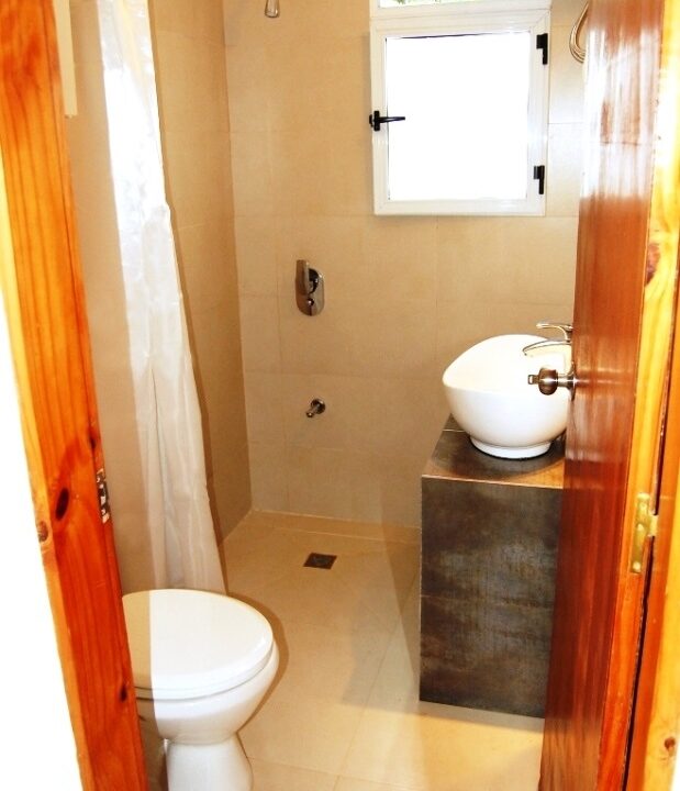 28 JdA Baño Dormitorios