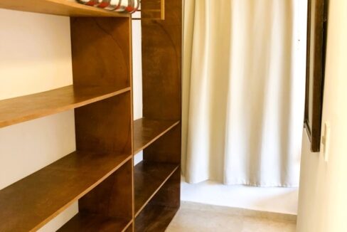 30 El Chalet Dormitorio Principal Vestidor