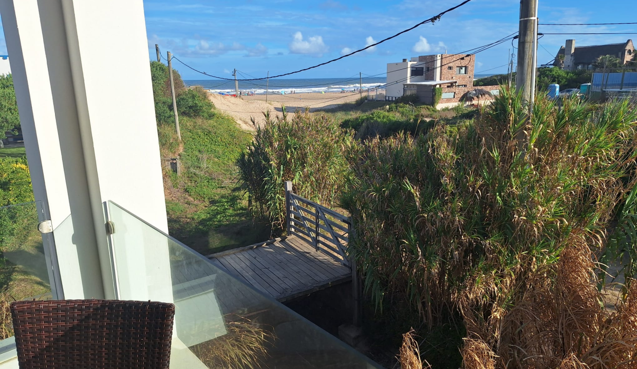 9ec5425a-76bc-476b-93da-f77e5be705cf