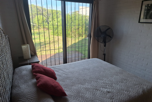 b33452e7-65d8-4ae9-963d-9bc5c7c61f14