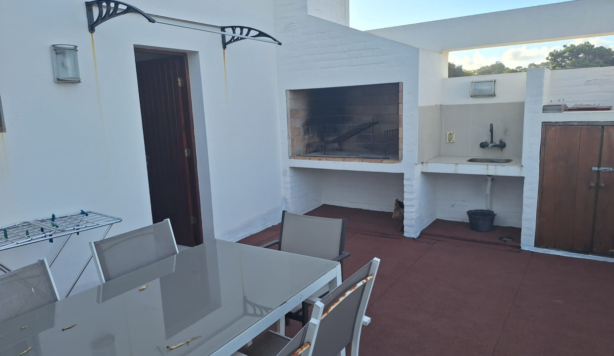 e5bcdd88-732e-4c4f-b31a-820d0d79f655