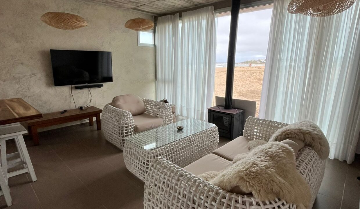 3130c4da-4096-48de-8d0f-7f606d86607f