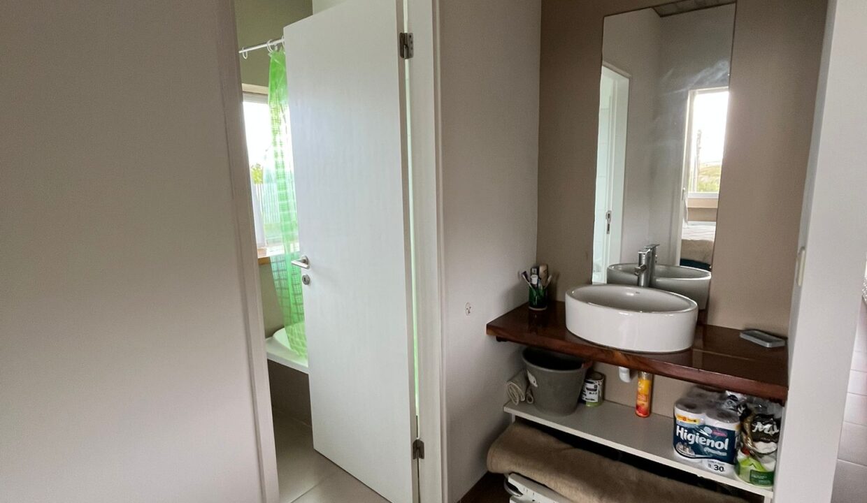 6e8e6fcd-9fe2-4c5d-bbcb-01457dd7bce4