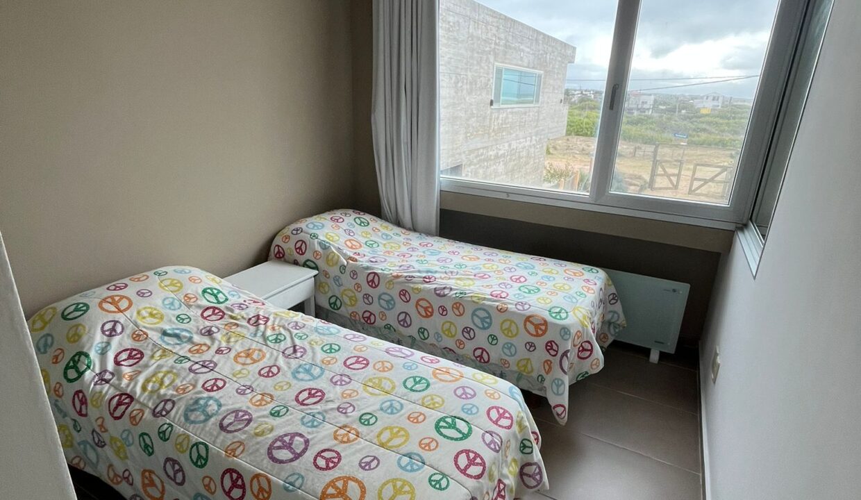 9fb3c228-8899-4efd-ae3a-32a10786027e