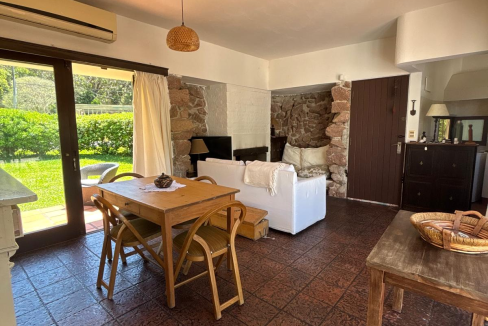 d0dd32c3-938d-40d2-95b0-e15f49430f7d